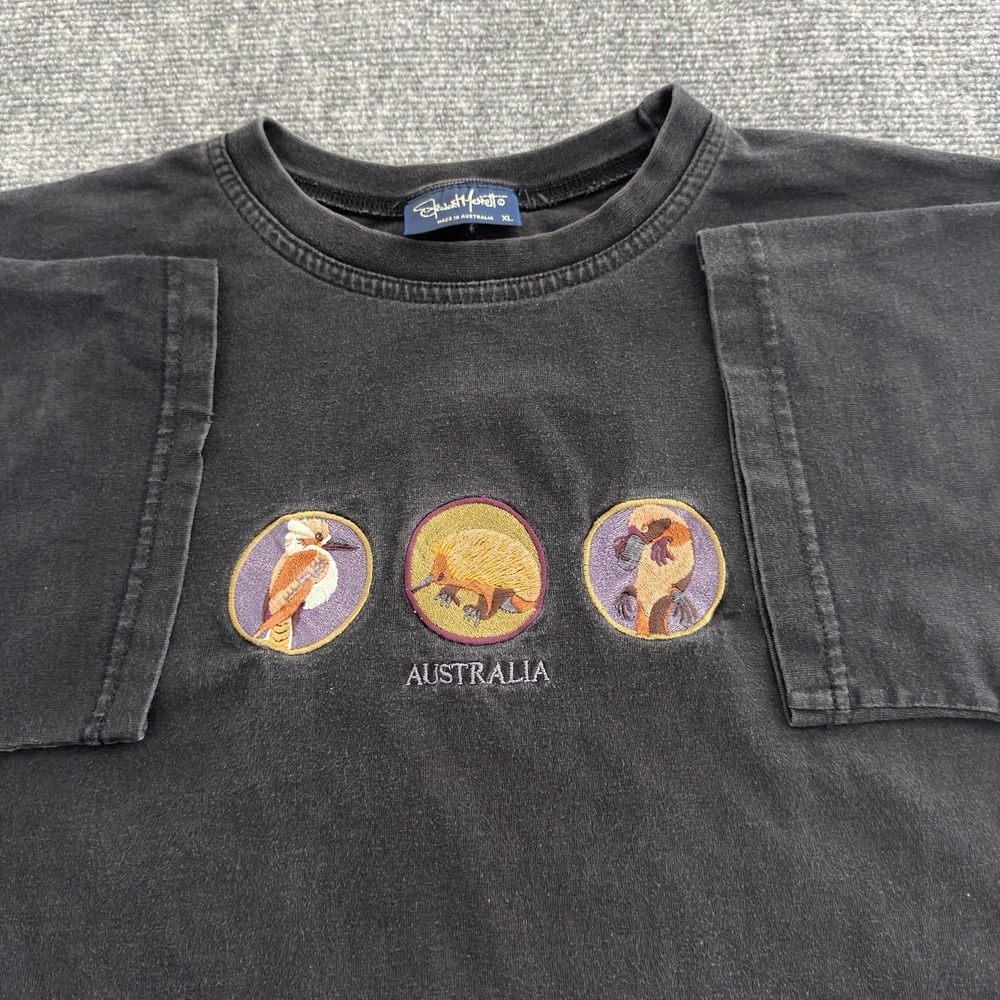 Vintage Faded Black Australia Graphic Embroidered Animals T-Shirt XL